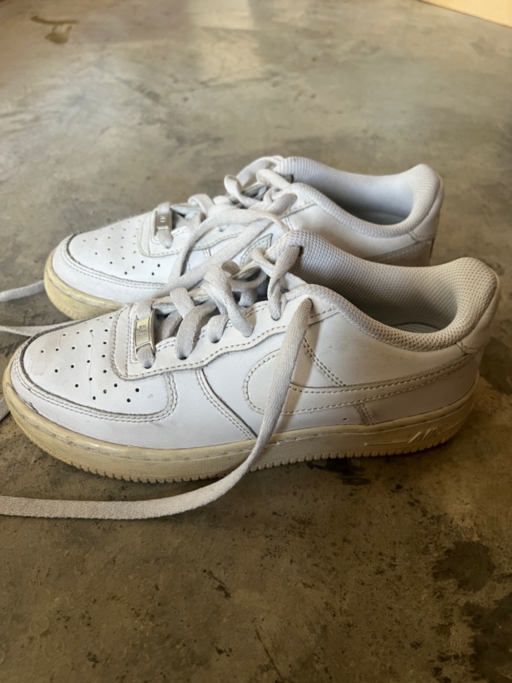 Nike Kids White Low-Top Sneakers with Lace-Up Closure